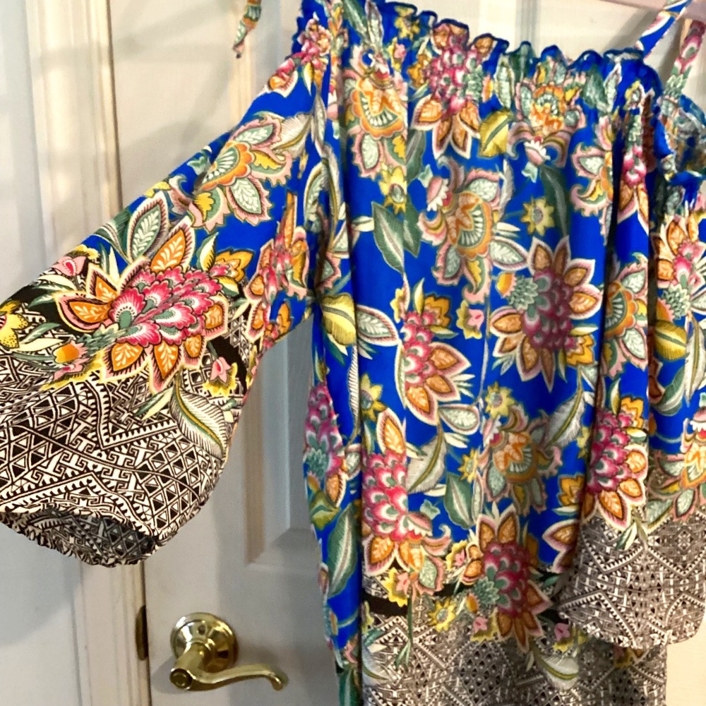 Stitch fix Status cold shoulder NEW shirt M